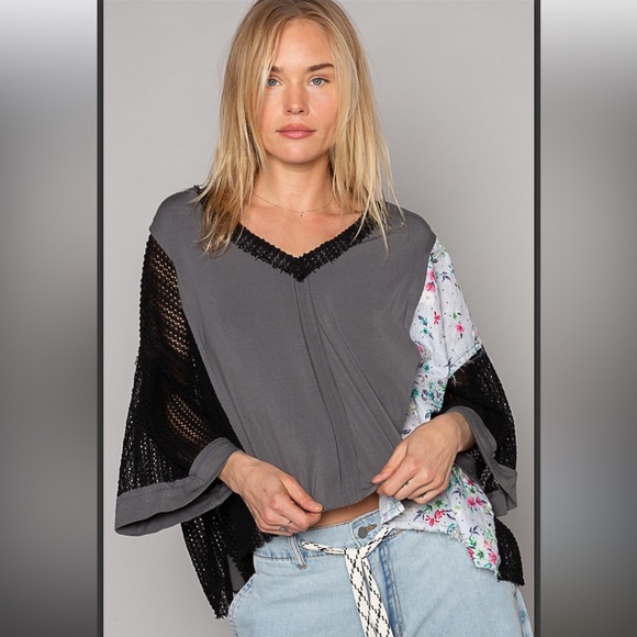 POL Tops - POL v-neck relaxed fit top, print patch crochet patch vintage washing